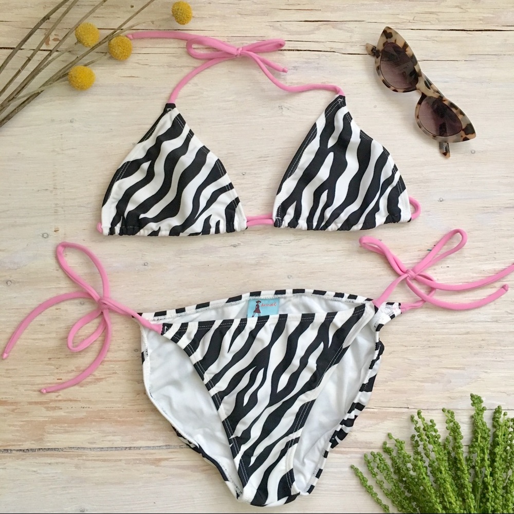 SALE ‼️- DAMSEL-Zebra Print Bikini Set 👙M/L